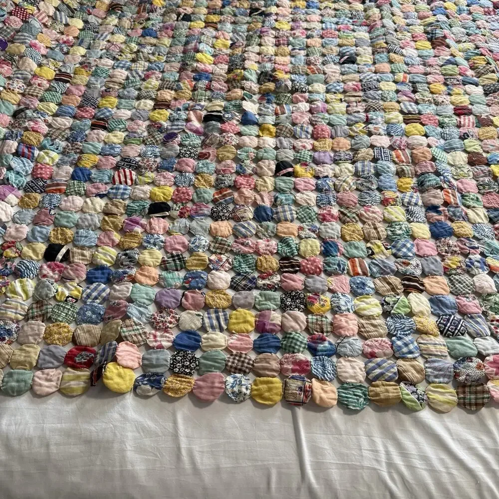 Antique Vintage Yo Yo Yoyo Circle Popcorn Handmade Sewn Quilt Coverlet 52”x84”